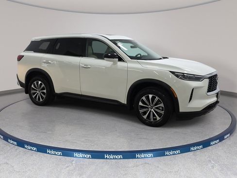 Certified 2023 INFINITI QX60 Pure AWD/4WD image 3