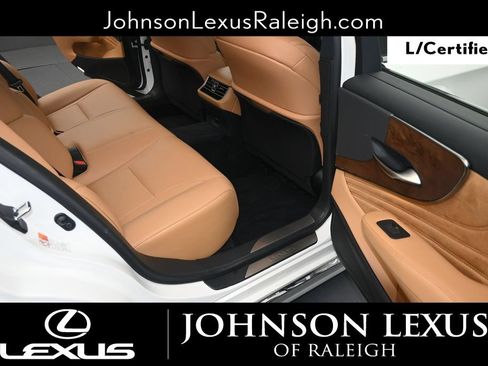 Certified 2021 Lexus LS 500 w/ Accessory Package (Z2) RWD image 13