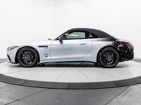 Used 2024 Mercedes-Benz SL 63 AMG 4MATIC image 4