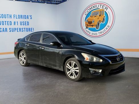 Used 2013 Nissan Altima 3.5 SV w/ Navigation Pkg FWD image 8
