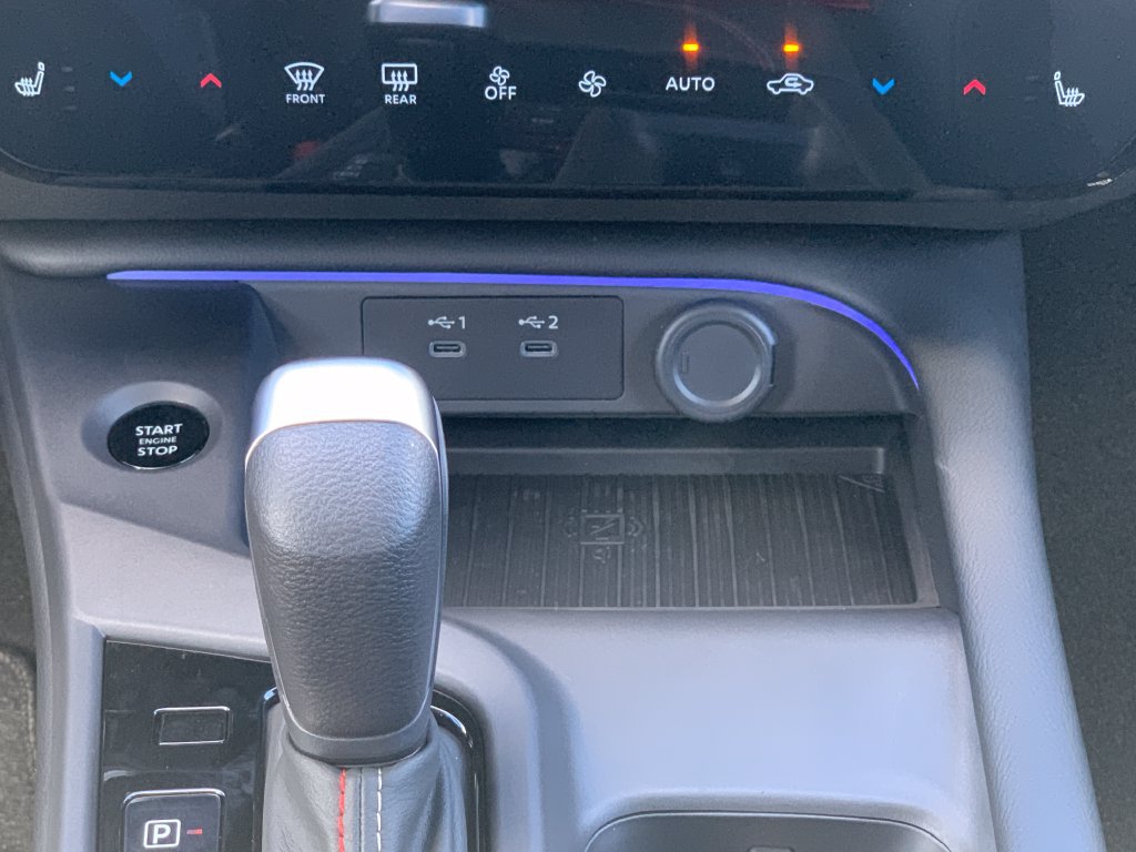 New 2026 Nissan Sentra SR w/ SR Premium Package FWD image 15