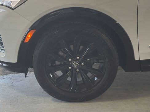 Used 2025 Buick Envista Sport Touring image 29