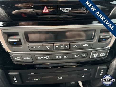 Used 2018 Honda Pilot Touring image 14