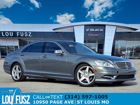 Used 2011 Mercedes-Benz S 550 4MATIC image 1