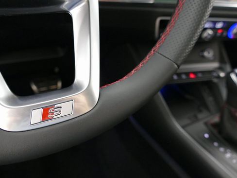 New 2025 Audi Q3 2.0T Premium Plus image 18