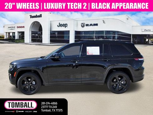 Used 2023 Jeep Grand Cherokee Limited w/ Luxury Tech Group II RWD image 4