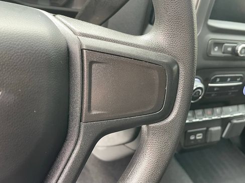 Used 2025 Chevrolet Silverado 1500 Custom Trail Boss w/ LPO, Dark Essentials Package AWD/4WD image 30