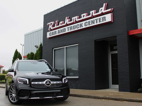 Used 2023 Mercedes-Benz GLB 250 4MATIC image 12