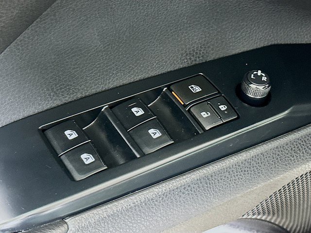 Used 2020 Toyota Camry LE FWD image 18