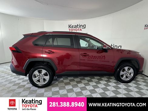Used 2025 Toyota RAV4 XLE FWD image 5