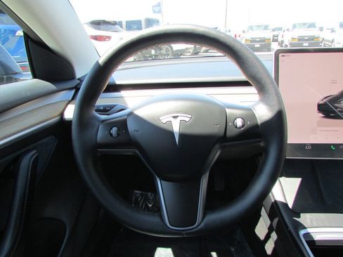 Used 2023 Tesla Model 3 Standard Range RWD image 22
