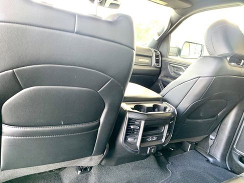 Used 2024 RAM 1500 Laramie image 13