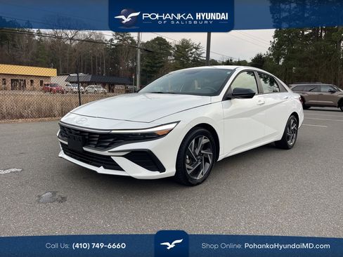 Certified 2025 Hyundai Elantra Sport w/ Cargo Package image 1