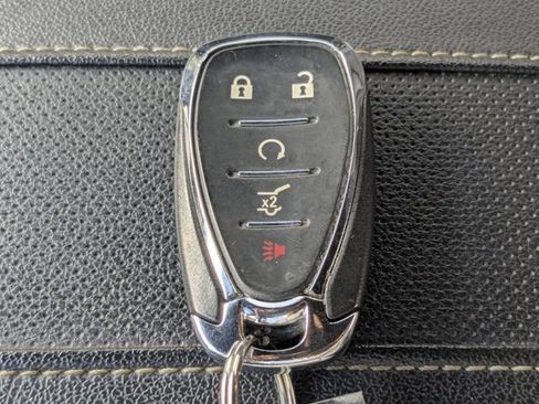 Used 2023 Chevrolet Traverse Premier w/ Redline Edition FWD image 45
