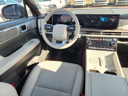 Used 2024 Hyundai Santa Fe Limited image 13