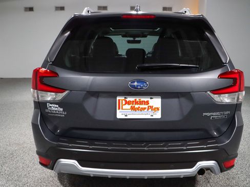 Used 2023 Subaru Forester Touring w/ Popular Package #2 image 8