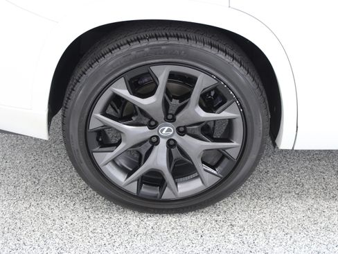 Used 2026 Lexus TX 500h AWD w/ Technology Package image 5