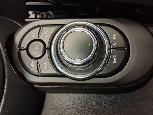 Certified 2024 MINI Cooper S FWD image 29