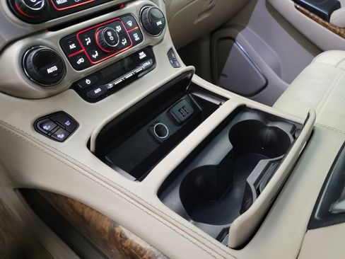 Used 2015 GMC Yukon XL Denali w/ Open Road Package RWD image 26