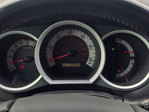 Used 2014 Toyota Tacoma w/ TRD Sport Package image 29