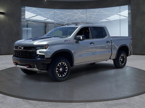 Certified 2023 Chevrolet Silverado 1500 ZR2 w/ Technology Package AWD/4WD image 2