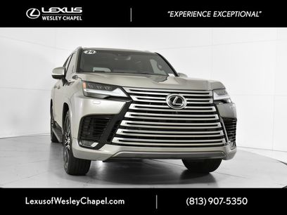Used 2024 Lexus LX 600 4WD w/ Luxury Package