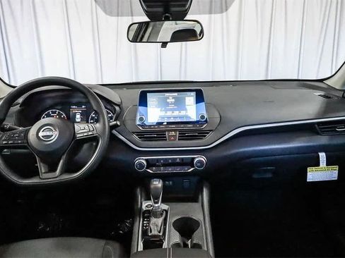 New 2025 Nissan Altima 2.5 S image 15