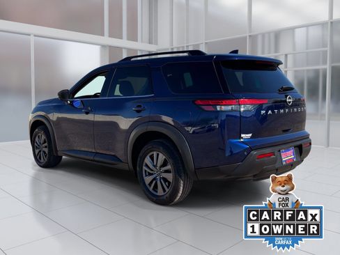 Certified 2025 Nissan Pathfinder SV FWD image 4