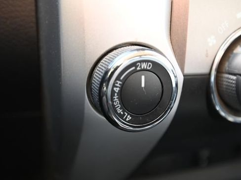 Used 2019 Toyota Tundra SR5 AWD/4WD image 17