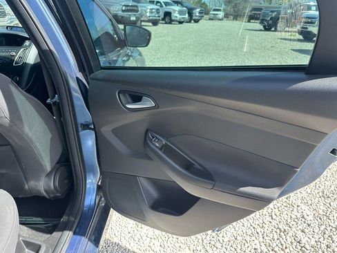 Used 2018 Ford Focus ST FWD image 22