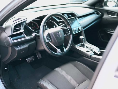 Used 2020 Honda Civic Sport image 7