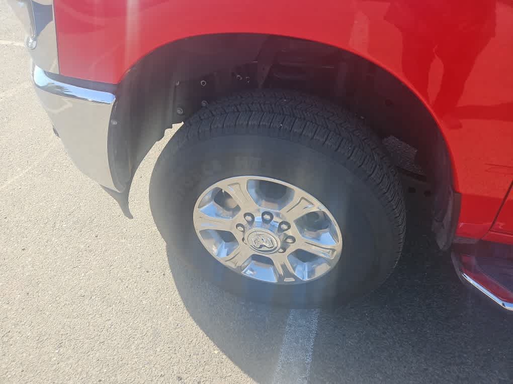 Used 2026 RAM 2500 Big Horn AWD/4WD image 3