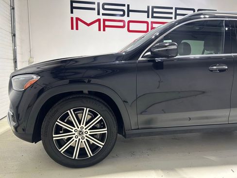 Used 2025 Mercedes-Benz GLE 450e 4MATIC image 3