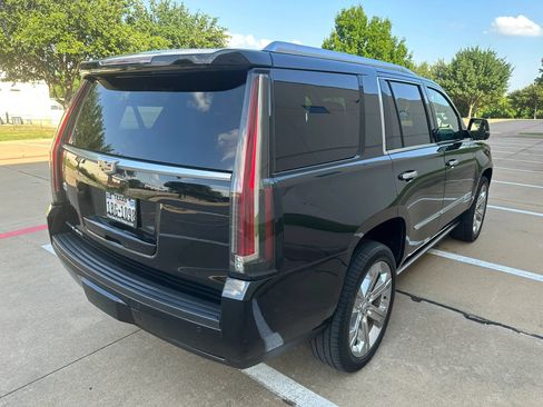 Used 2016 Cadillac Escalade Premium RWD image 9