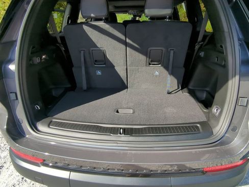 New 2025 Jeep Grand Cherokee L Altitude image 21