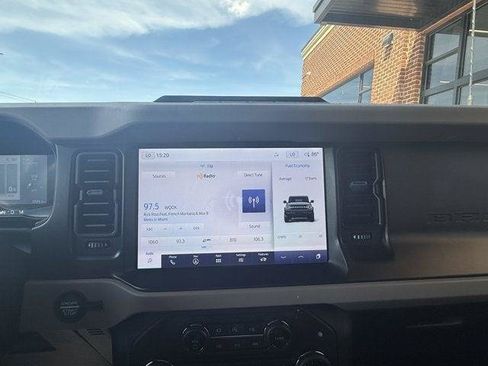 Used 2022 Ford Bronco Wildtrak AWD/4WD image 25