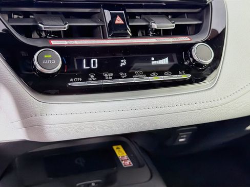 New 2026 Toyota Corolla SE FWD image 19