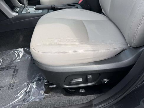 Used 2018 Subaru Forester 2.5i Limited AWD/4WD image 17