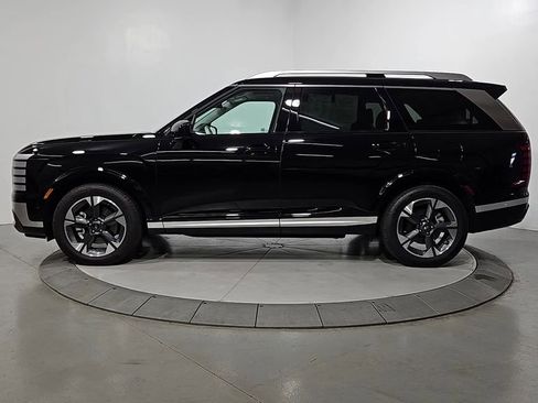 Certified 2026 Hyundai Palisade Limited AWD/4WD image 2