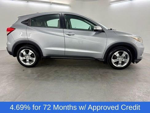 Used 2017 Honda HR-V LX image 8