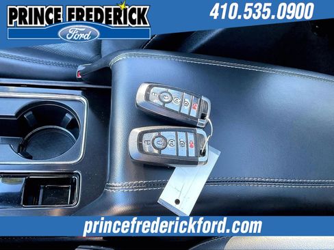 Used 2022 Lincoln Corsair AWD w/ Premium Package image 9