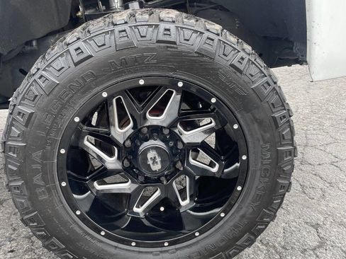 Used 2015 GMC Sierra 2500 Denali w/ Duramax Plus Package image 9