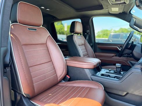 Used 2024 GMC Sierra 1500 Denali Ultimate AWD/4WD image 11