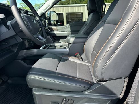 Used 2026 Ford F250 Lariat w/ Lariat Premium Package AWD/4WD image 10