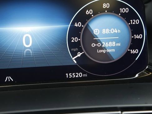 Used 2024 Volkswagen Atlas SE image 32