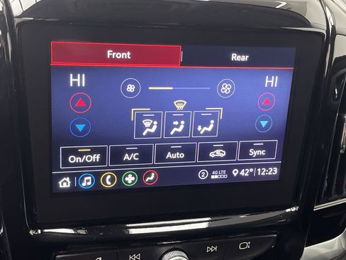 Used 2020 Chevrolet Traverse LT w/ LPO, Floor Liner Package image 20