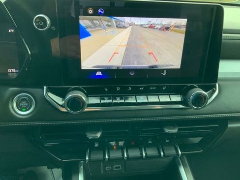 Used 2024 Chevrolet Colorado LT w/ LT Convenience Package III image 22