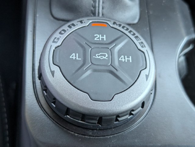 Used 2025 Ford Bronco Outer Banks AWD/4WD image 23