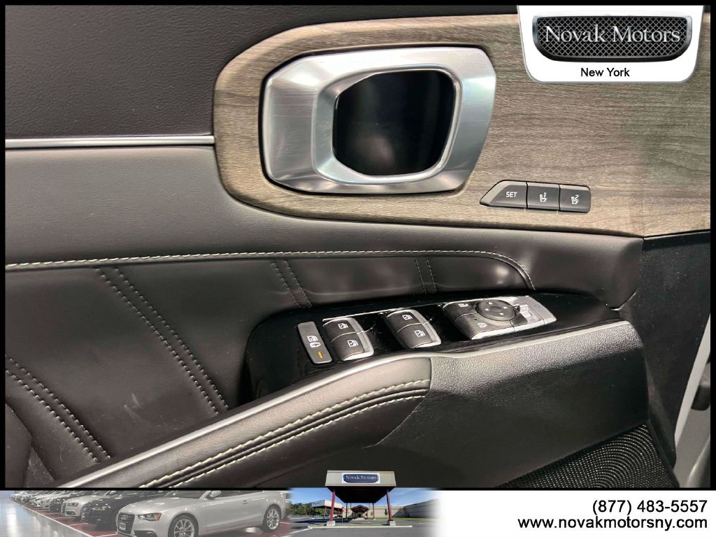 Used 2023 Kia Sorento SX Prestige AWD/4WD image 17