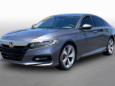 Used 2018 Honda Accord Touring image 1